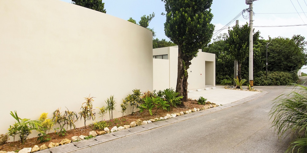 villa LIFE INDAH sumuide