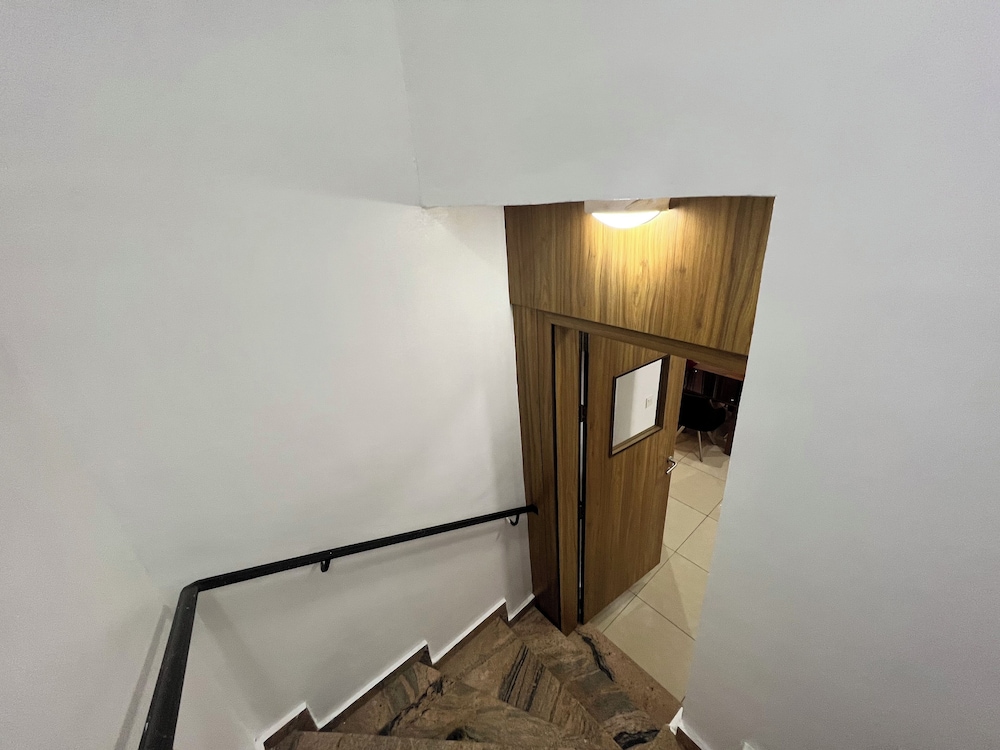 FURNISHED APARTMENTS Duplex