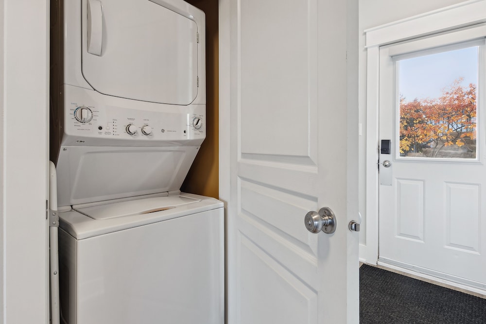 Rivergrass Condos