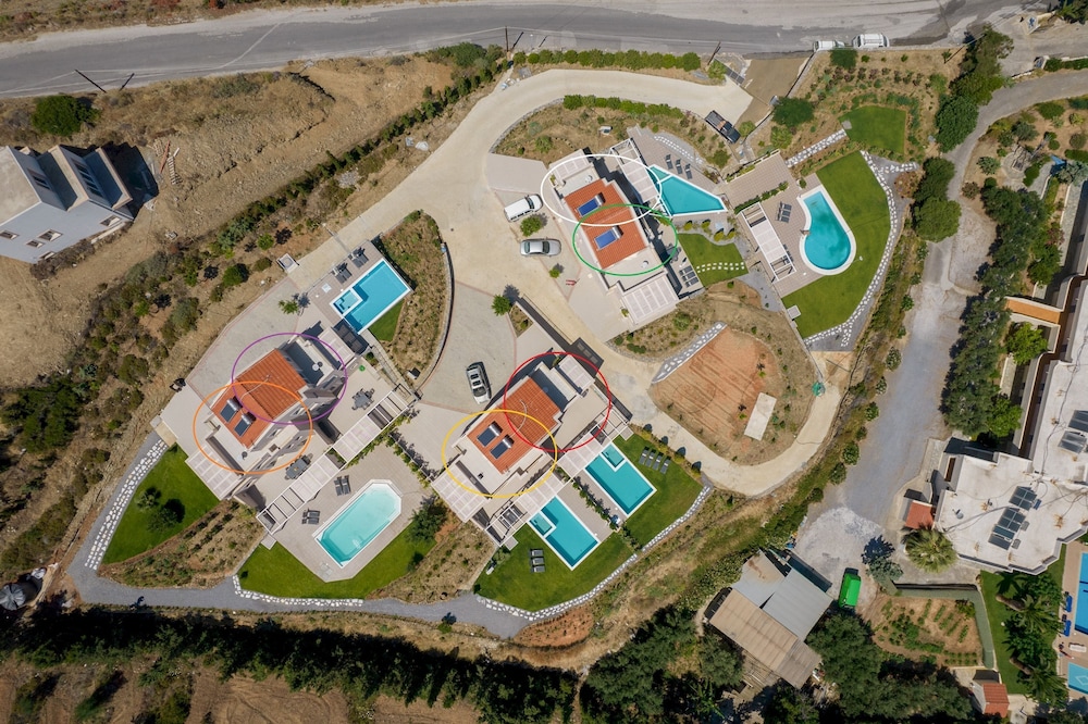 Blue Hills Villas by Estia Purple 1