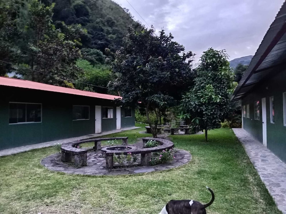 www.ecoterralodge.com