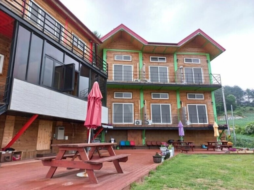 Daegwanryeong Genie House