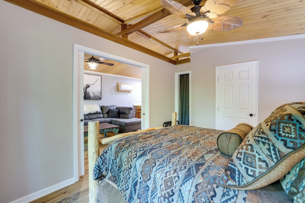 Creekside Nature Escape in Southwest Missouri