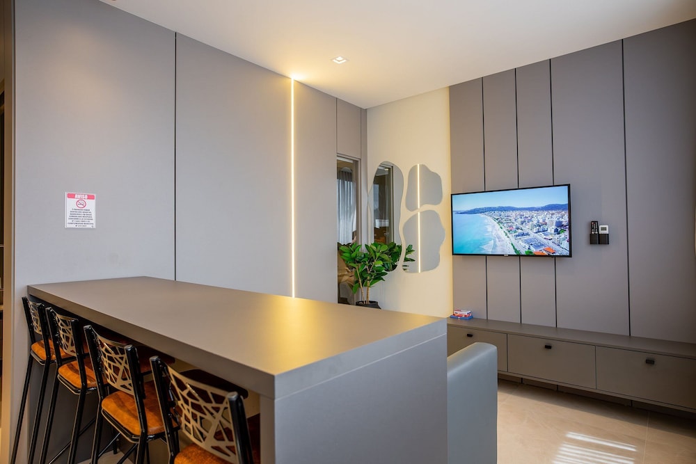 Elegance Residence