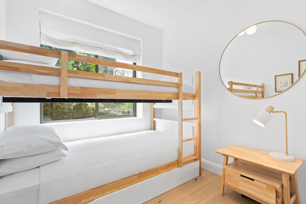 Boutique 2-bed With Stunning Sydney Harbour Views