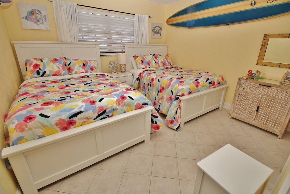 Hacienda del Sol II 306