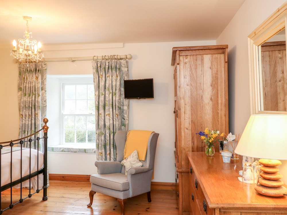 Court Prior Cottage