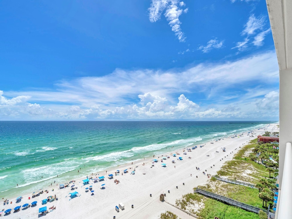 Majestic Beach Towers 1-1205