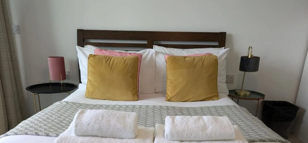 Apartmentsleeps3-balcony-near Canarywharf-gym