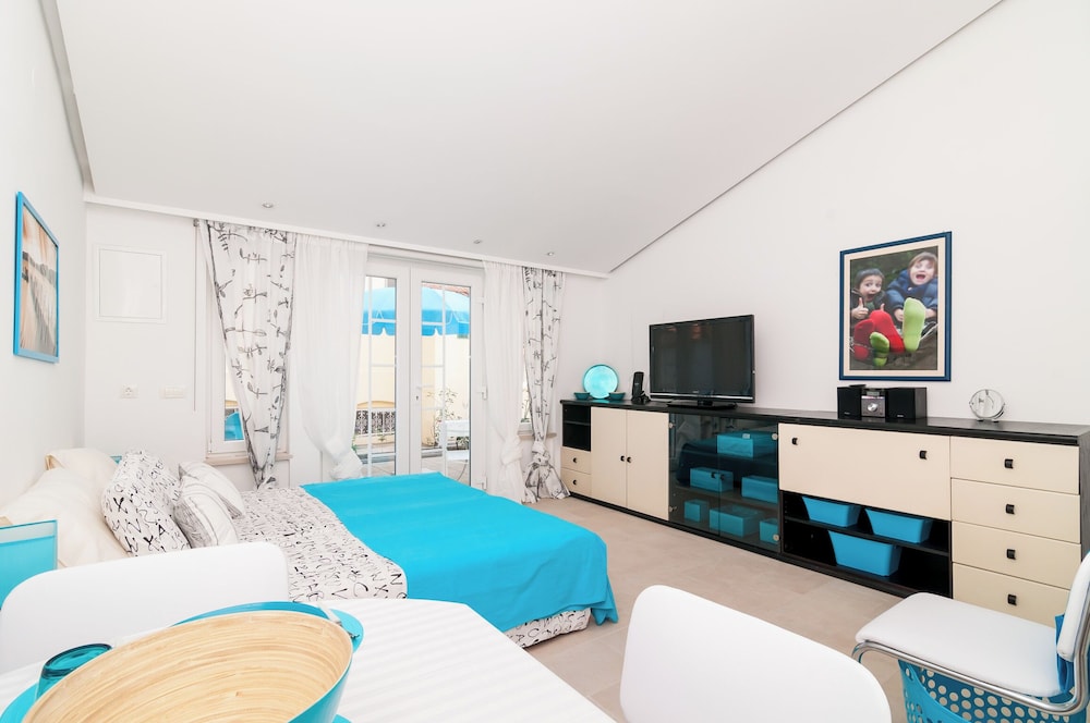 Apartments Carmen & Tosca