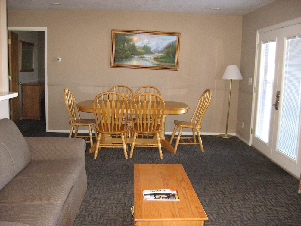 Lake Tahoe Vacations - Beachcomber Inn - Property Image 37