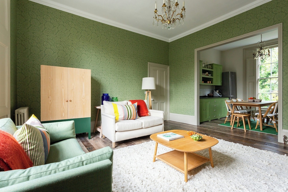 Canonbury Park North II by Onefinestay