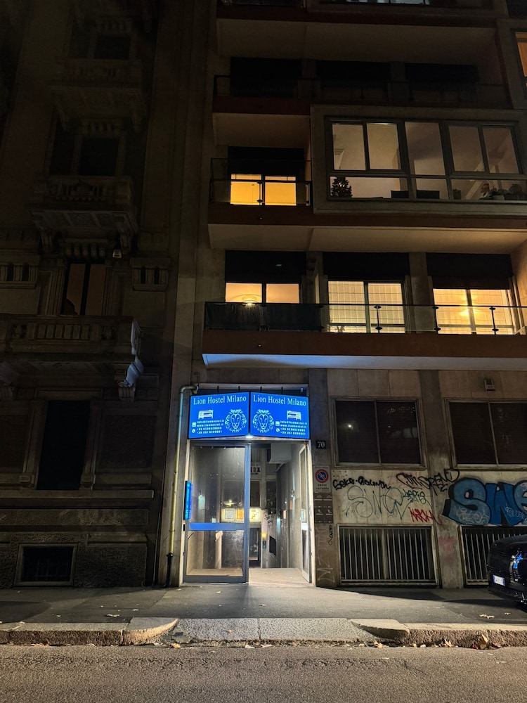 Lion University & Youth Hostel Milano