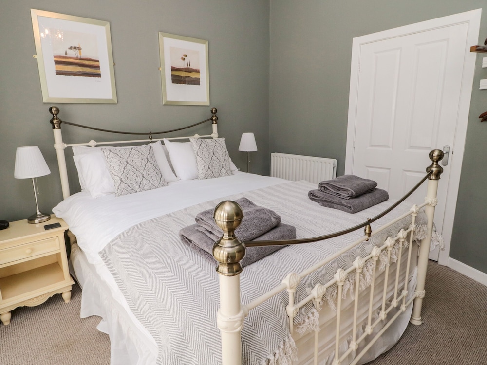 Kizzie Cottage