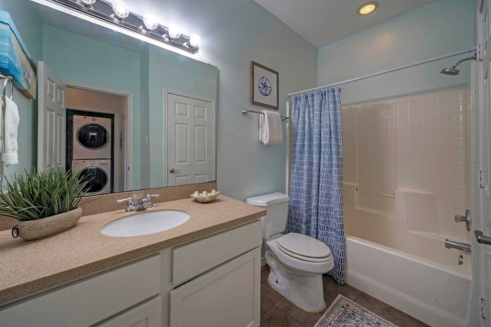 9 Costa Bahia Condos Sleeps 48 + Pool Minutes to the Beach
