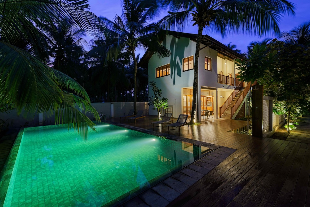 Kandakuliya Sunrise Beach Villas
