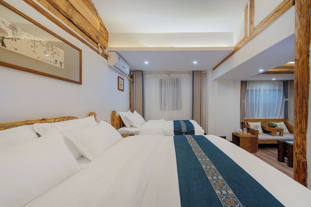 Yiyuan Snow Mountain View Historical Naxi House - Lijiang Old Town Mufu branch