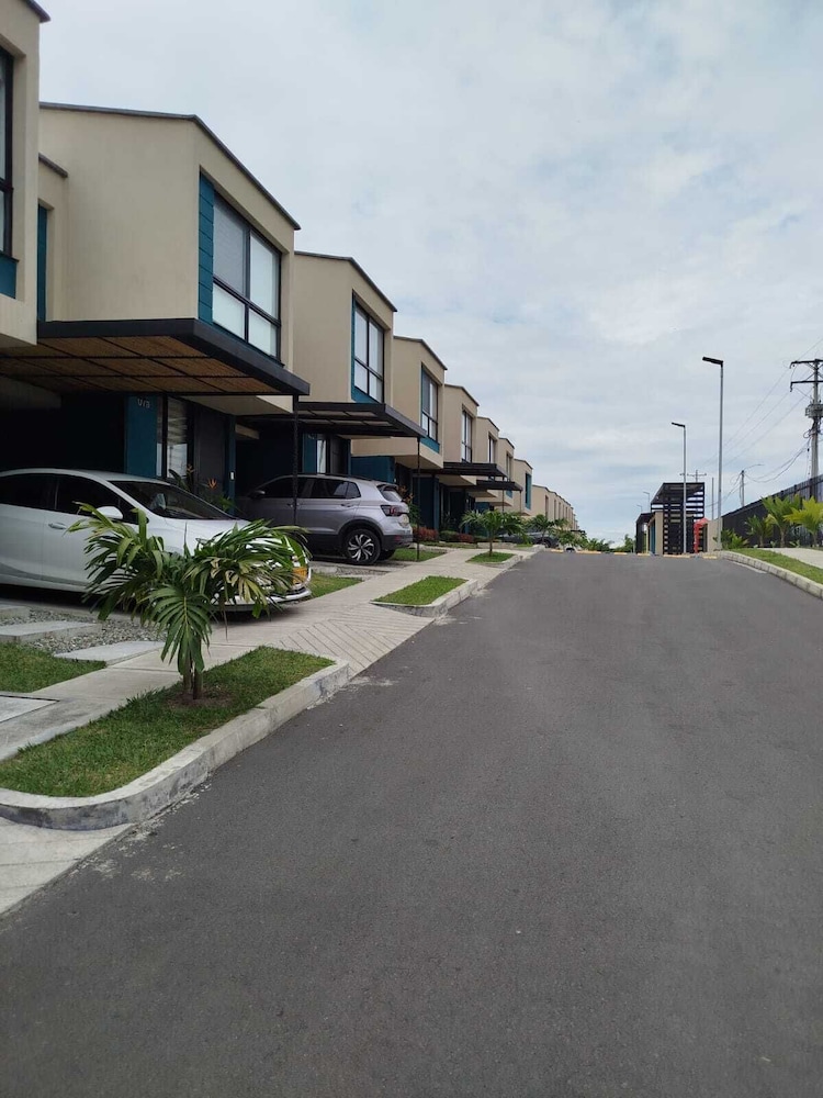 Casas Campestres de Lujo con Piscina