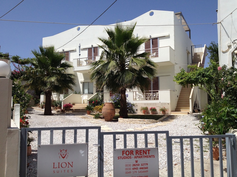 Lion-Suites