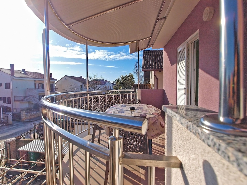 Apartment 1265 view 4