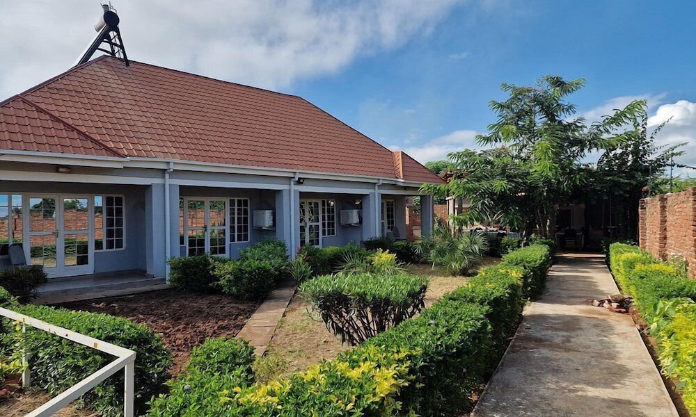 Blissful lily lodge