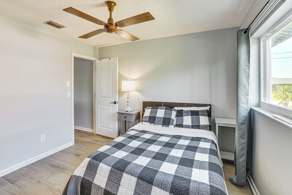 Swim, Hike & Golf: Family Gem in Cape Coral!