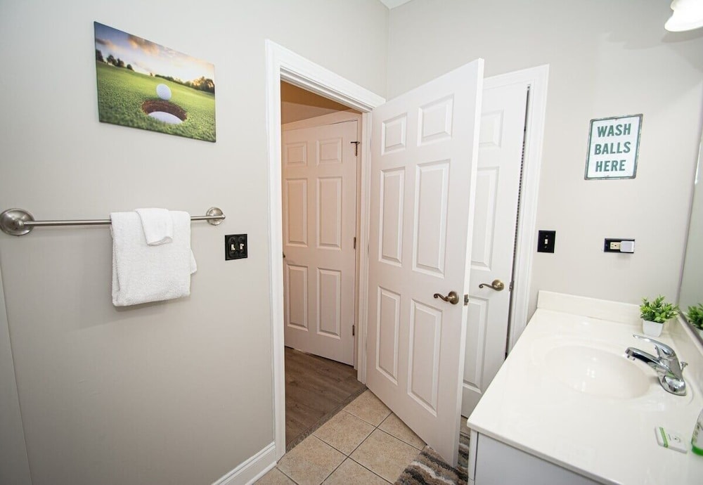 World Tour 100-201a 3 Bedroom Condo