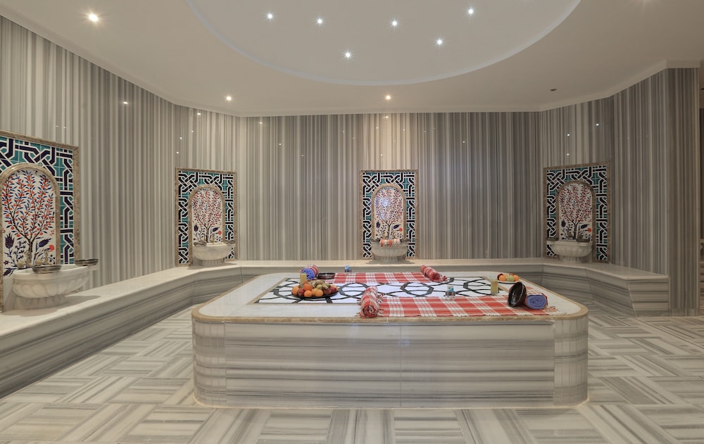 Cam Thermal Resort Spa Convention Center