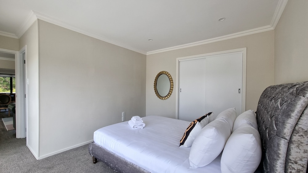Hideout at Matua Kumeu