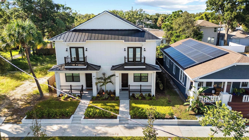 New Build in Old West 3 Bed, 2 Bath Family Rental