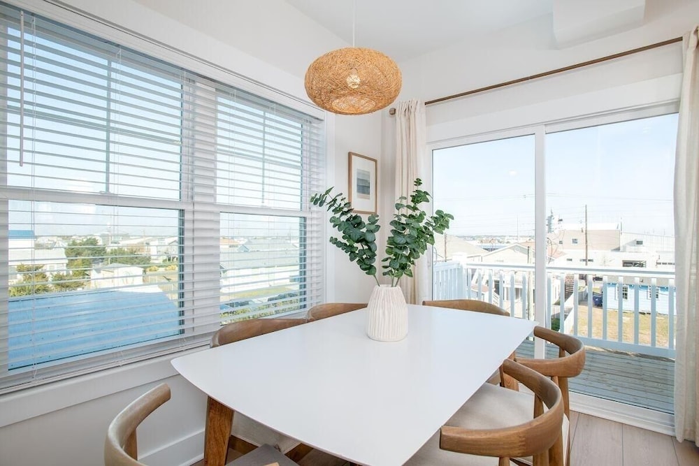 Salty Dalty & Three Buoys 3 Bedroom Townhouse