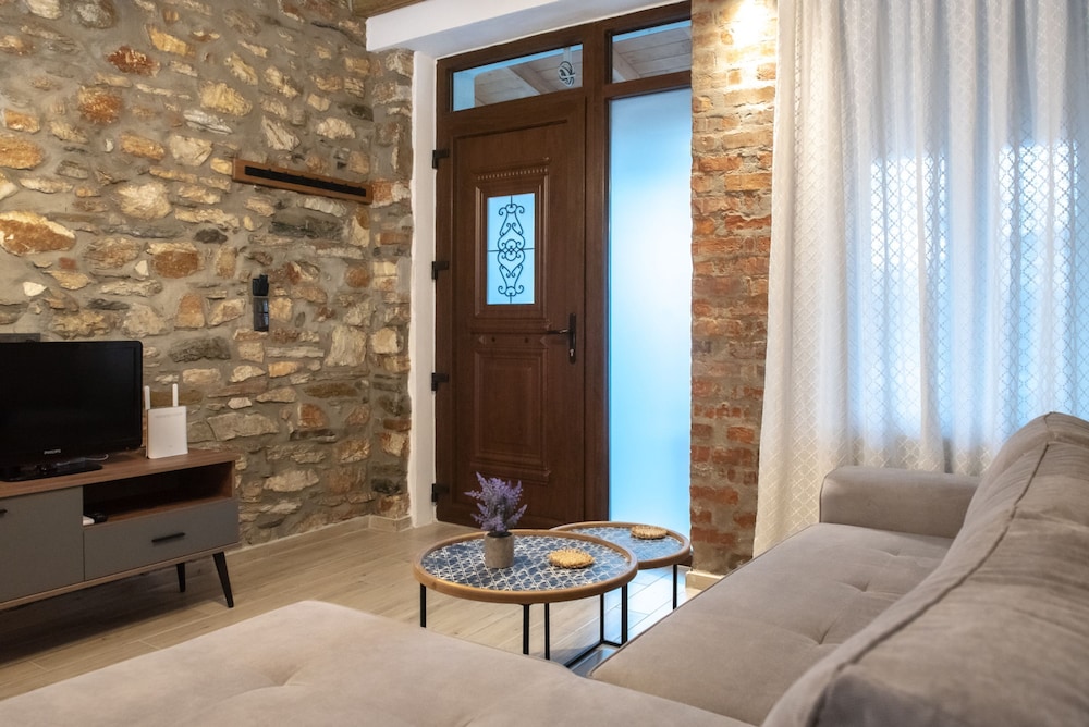 The Lake House Angeliki