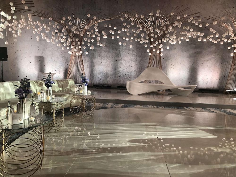 meeting & event spaces