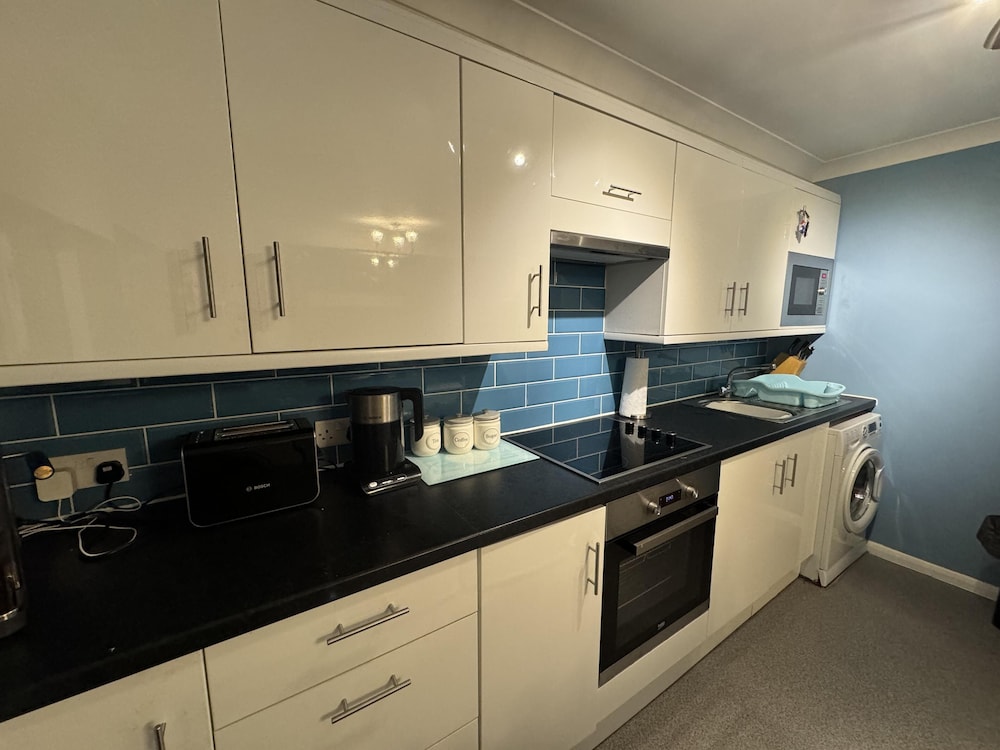 Perfect Folkestone Bolthole Close to Euro Tunnel view 5