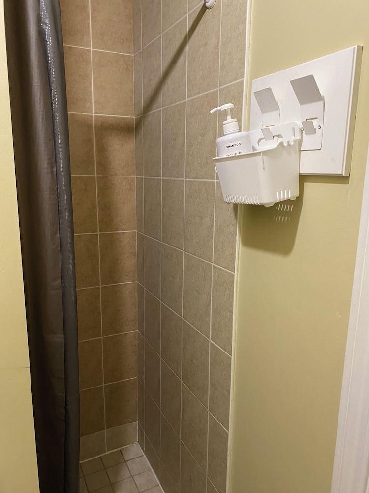 Kaisar Guest House