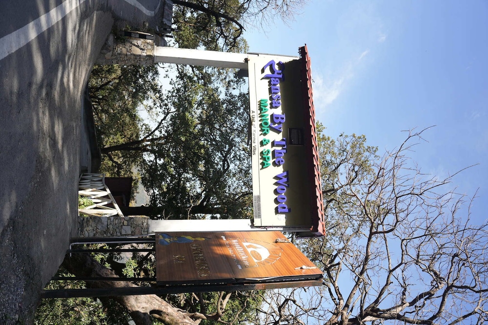 Sansa By The Woods - Manor Mussoorie
