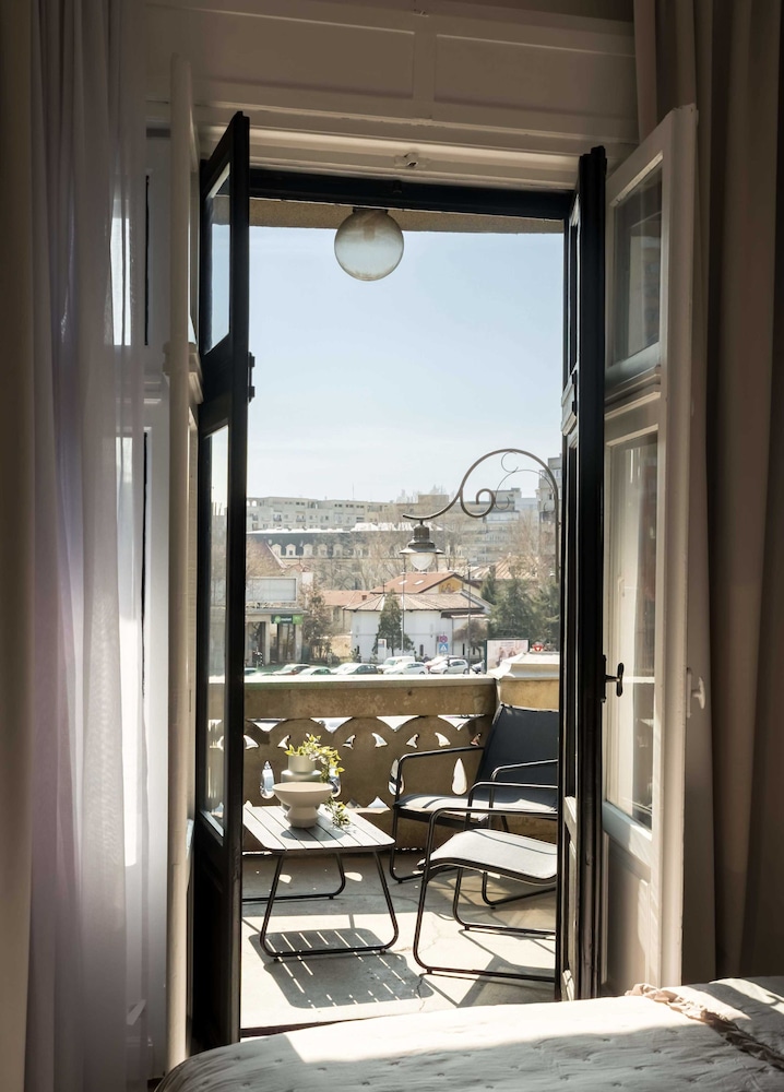 Stunning 3BR Apartment in Bucharest