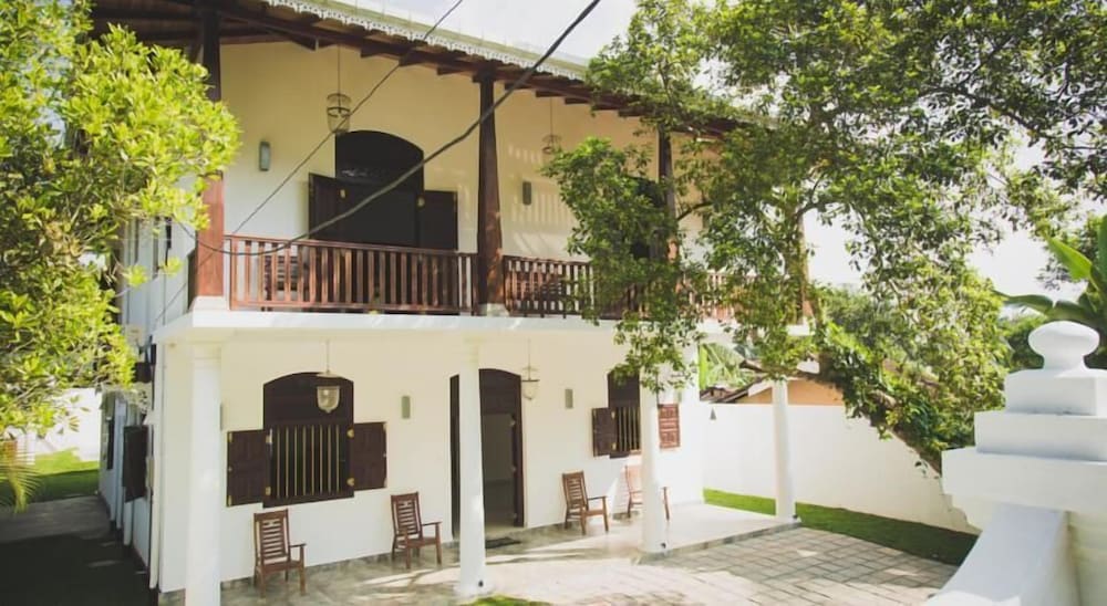 Villa Frangipani