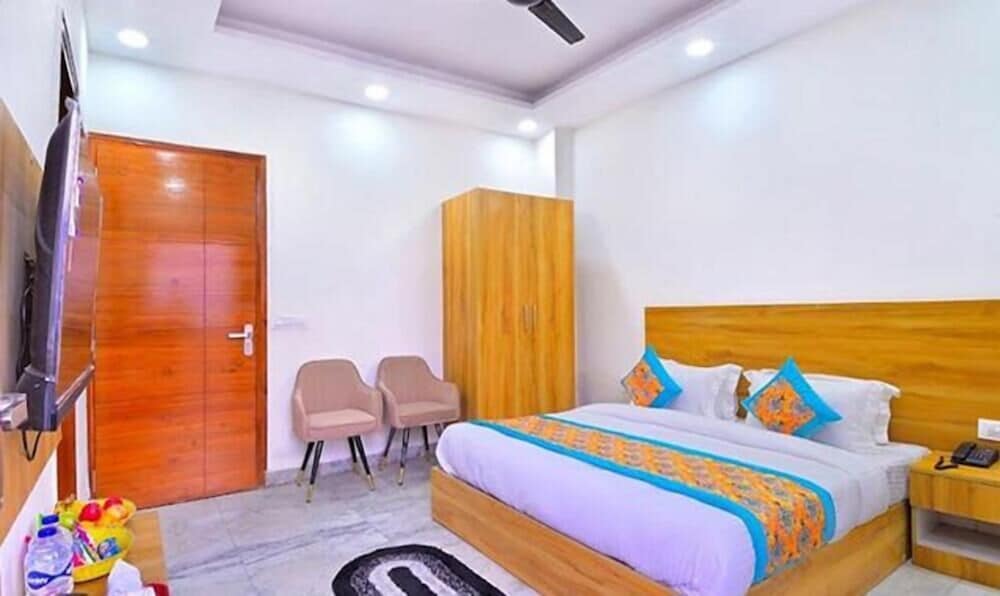 Fabhotel The Param Continental
