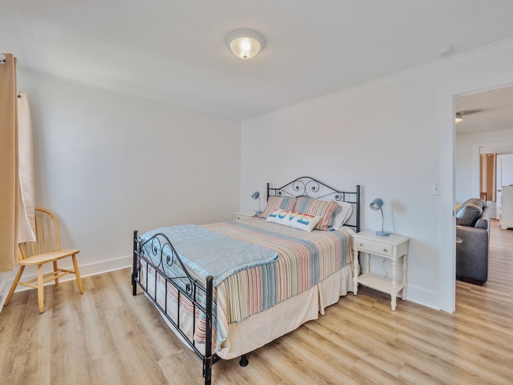 Walking on Sunshine by Topsail Realty