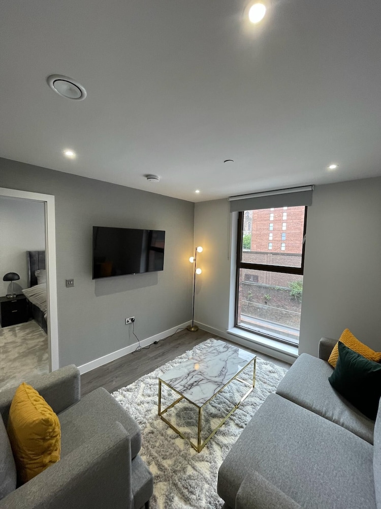 5 Star Brand New Liverpool City Centre Apartment
