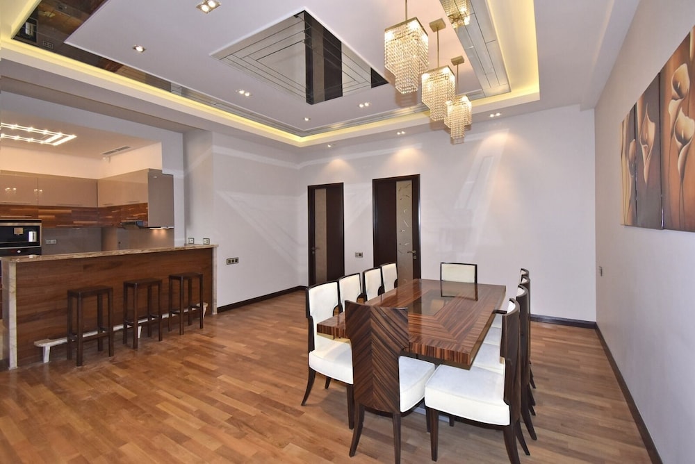 North Ave. Apartments by Luxe Group HH55