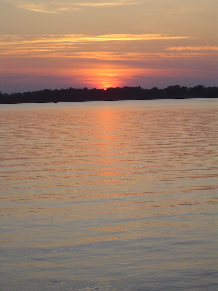 Chicaugon Lake Inn