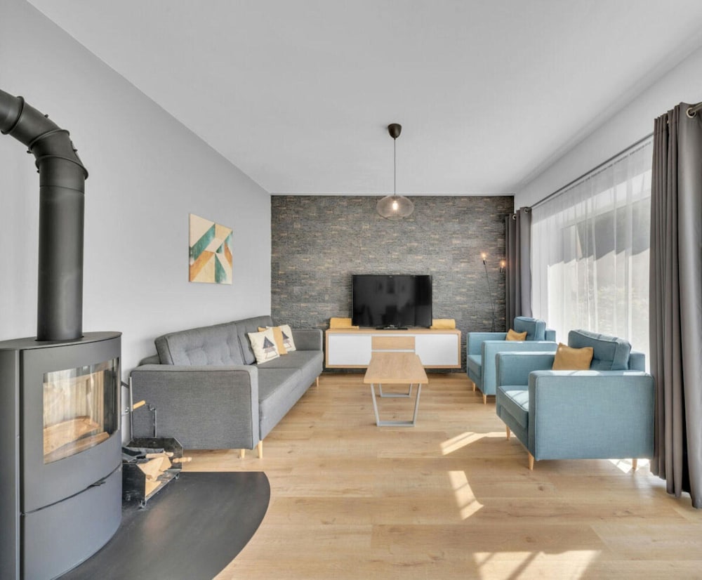 Comfortable Villa With Beautiful View