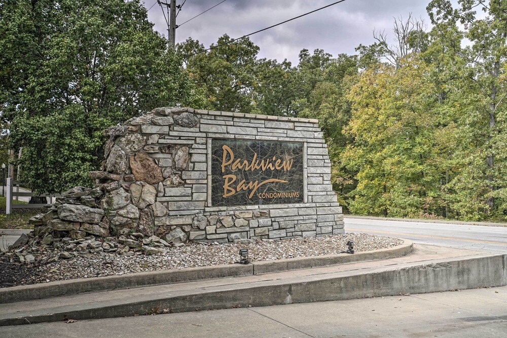 Chic Lakefront Condo w/ Lake & State Park Views! view 4