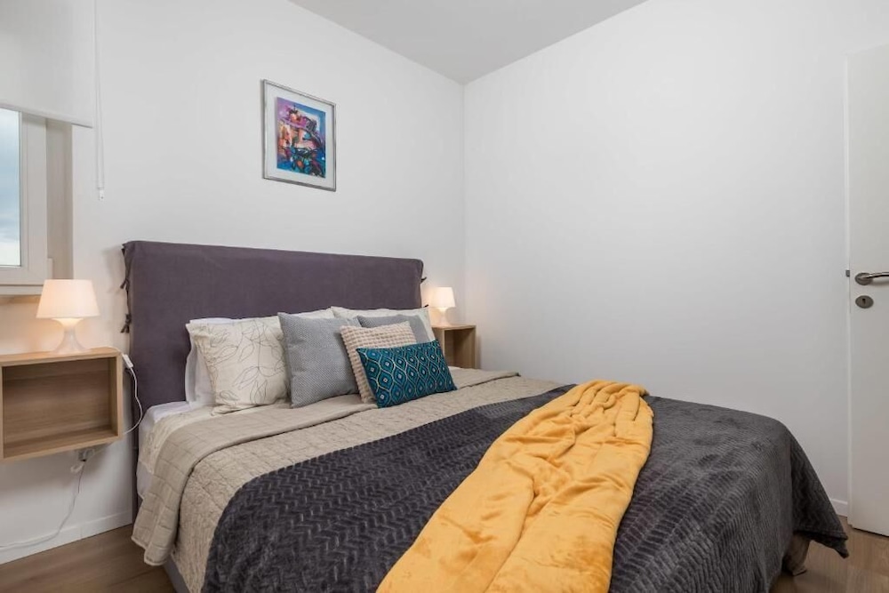 Apartments Bako