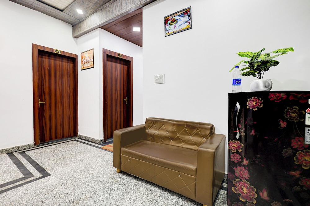 Fabhotel Neelkanth