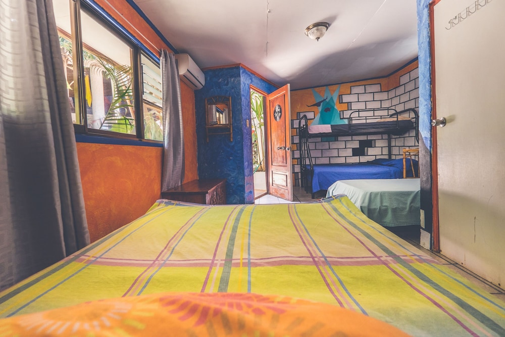 Pura Vida Hostel