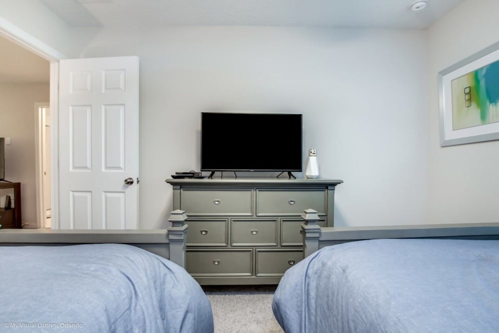 Luxury 4 Bedroom Townhome on Solara Resort, Orlando Townhome 3104 - Image 4