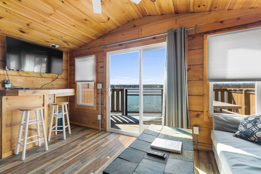 Edinboro Lake Resort Cabins